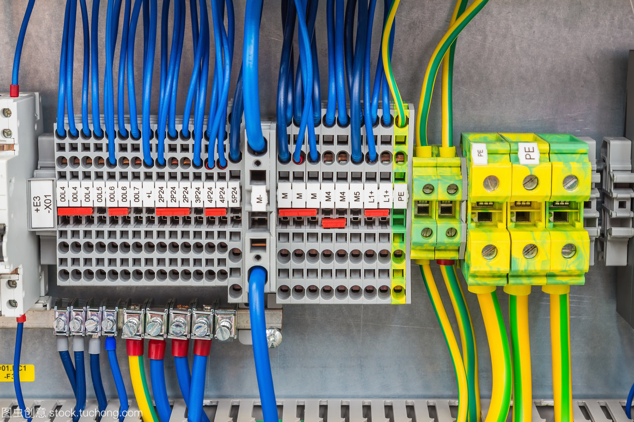 电气连接与电气联接 概念辨析与技术应用